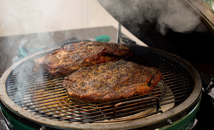 Brisket smoking on the EGG