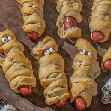 Mummy hotdogs