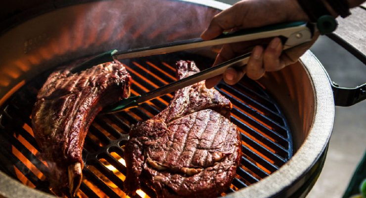 Steaks on the Big Green Egg